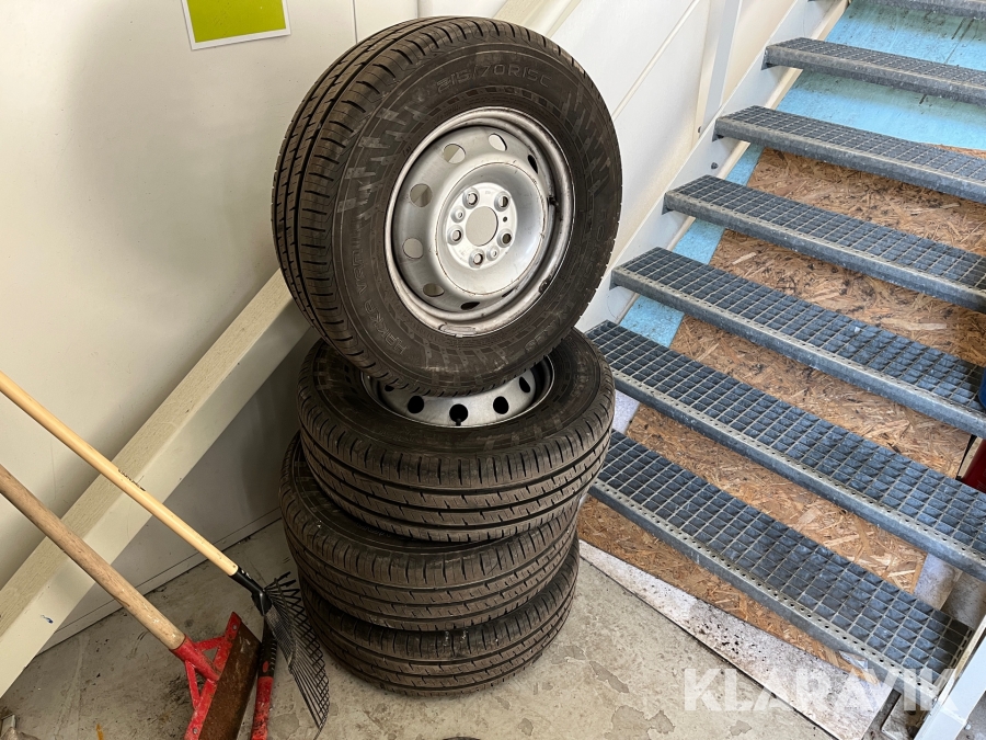 Däck 215/70R15C 4st
