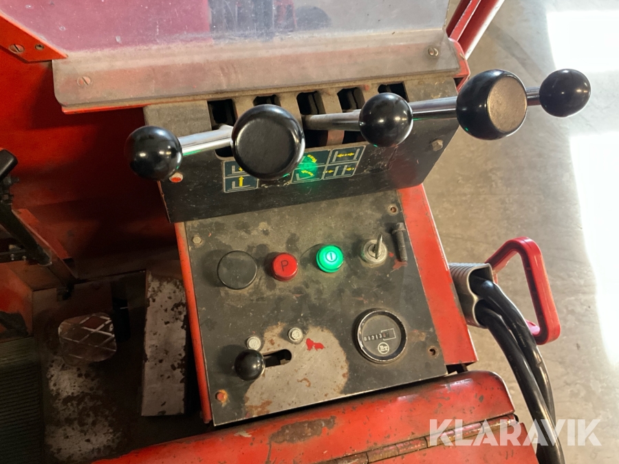 Fyrvägstruck BT FRT2000