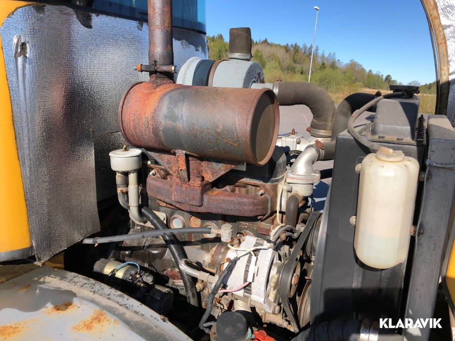 Hjullastare ZL 16 Inkl en mängd redskap