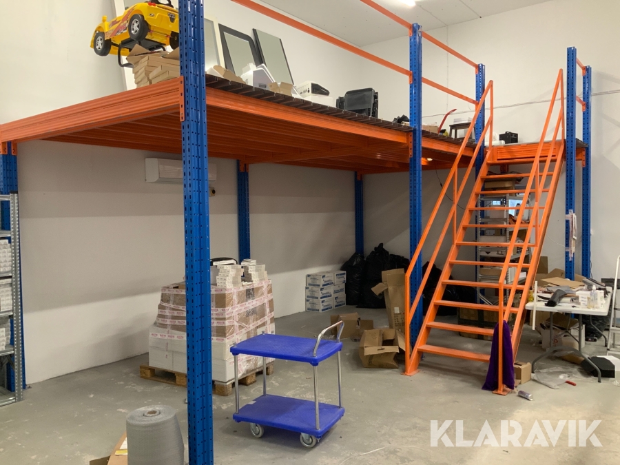 Entresolplan med trappa