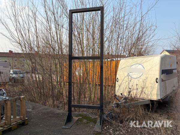 Reklampelare Stålkunstruktion Fyrkantsprofil
