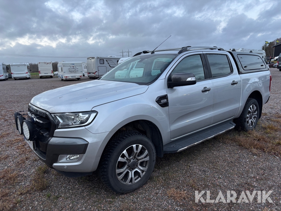Pickup Ford Ranger dubbelhytt 3.2 TDCi 4x4 selectShift 200 hk med flakkåpa