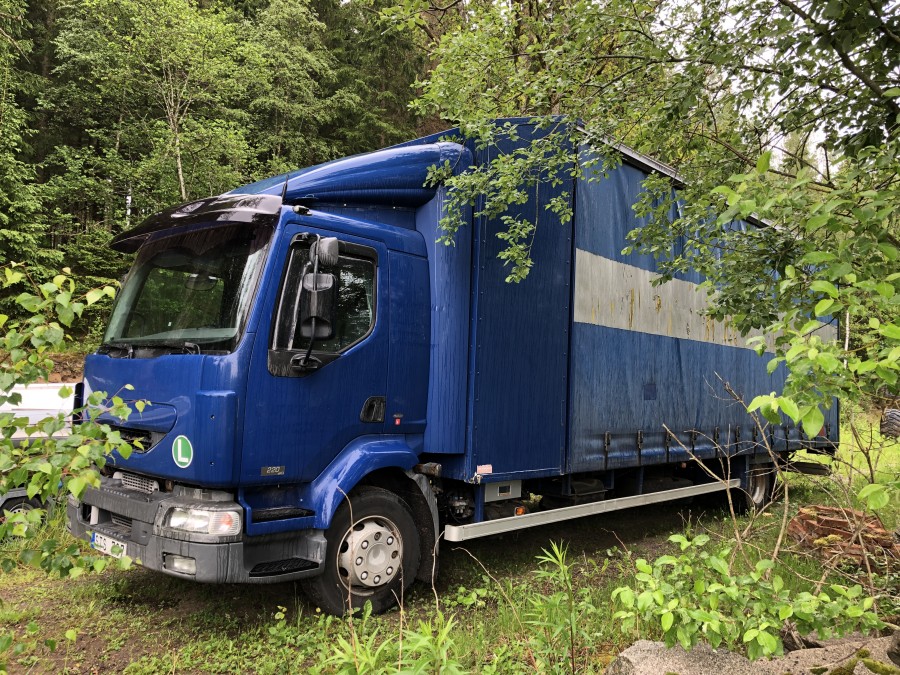 Fordonstransport för 3 bilar Renault Midlum -05