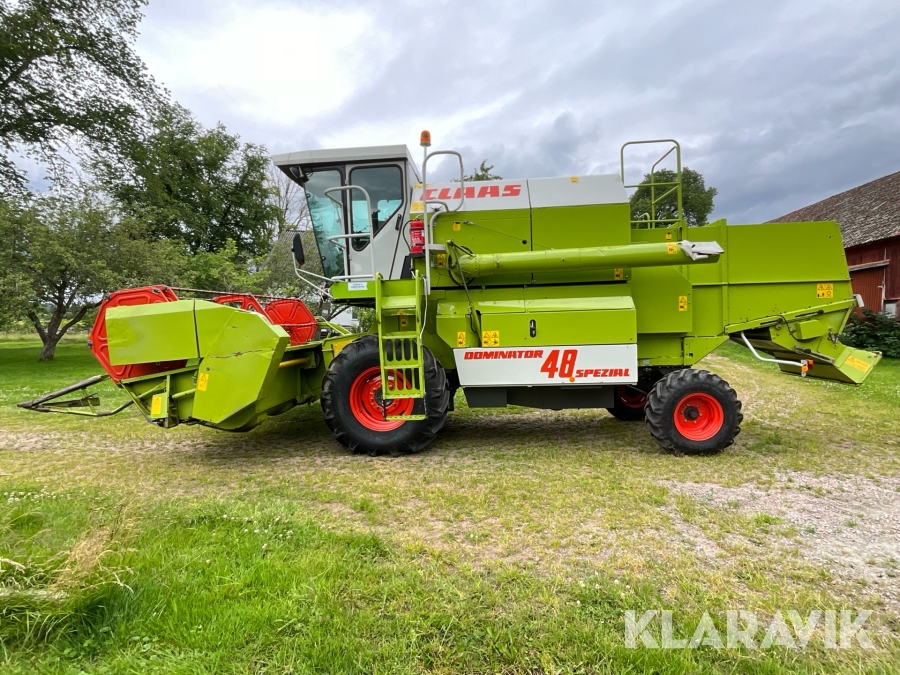 Claas Dominator 48 () Claas Dominator 48