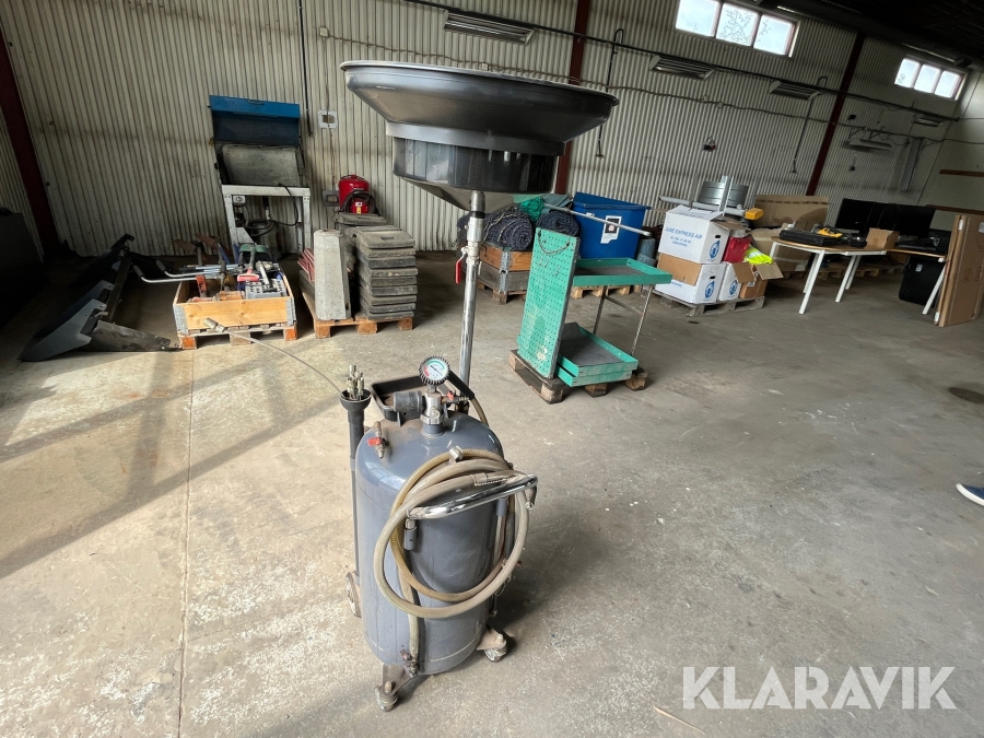 Spilloljeuppsamlare med oljesug VT-46160 90L