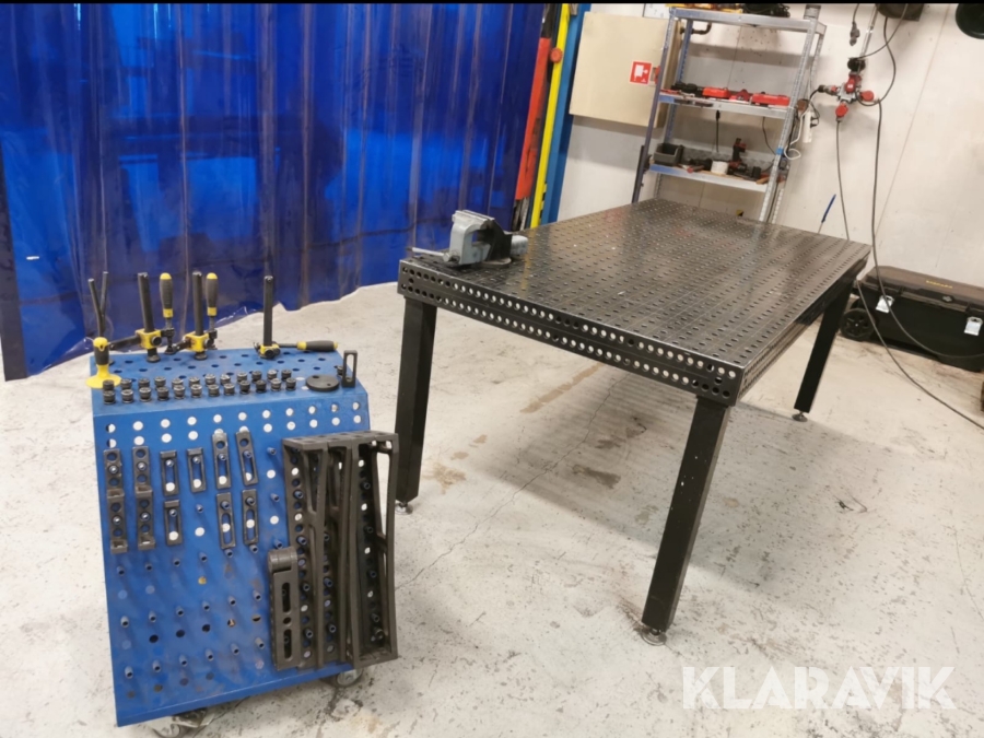 Svetsbord med plasma & nitrerad yta Siegmund System 16 Verktygsvagn samt tillbehör