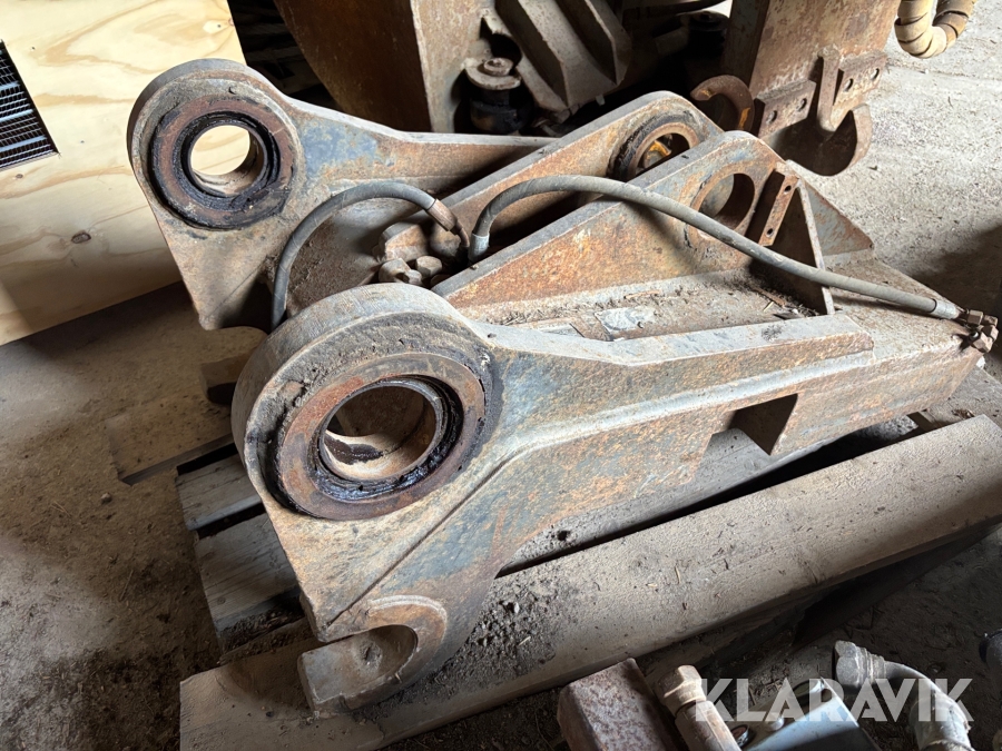 Redskapsfäste B30 H