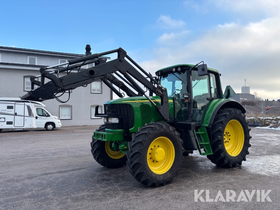 Traktor John Deere 6620 med lastare