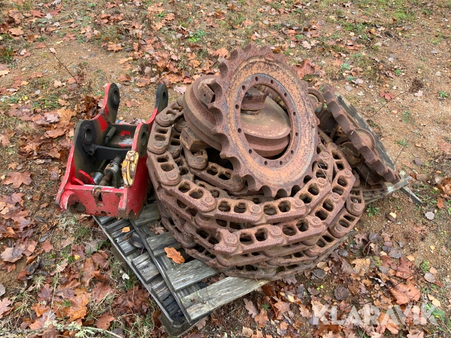 Drivkedjor till grävmaskin samt underrullar Kobelco Sk60