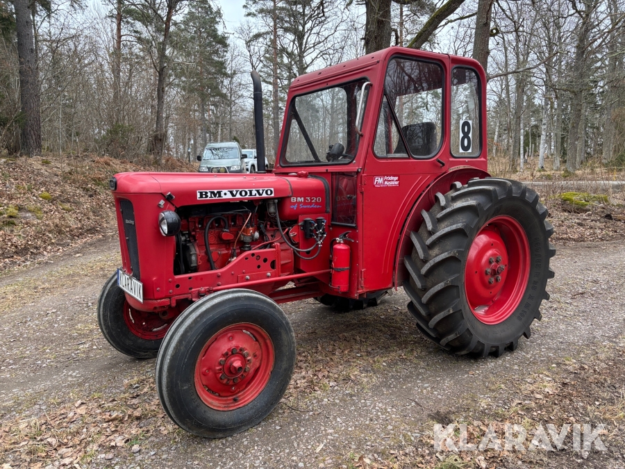 Traktor Volvo BM 320 modifierad
