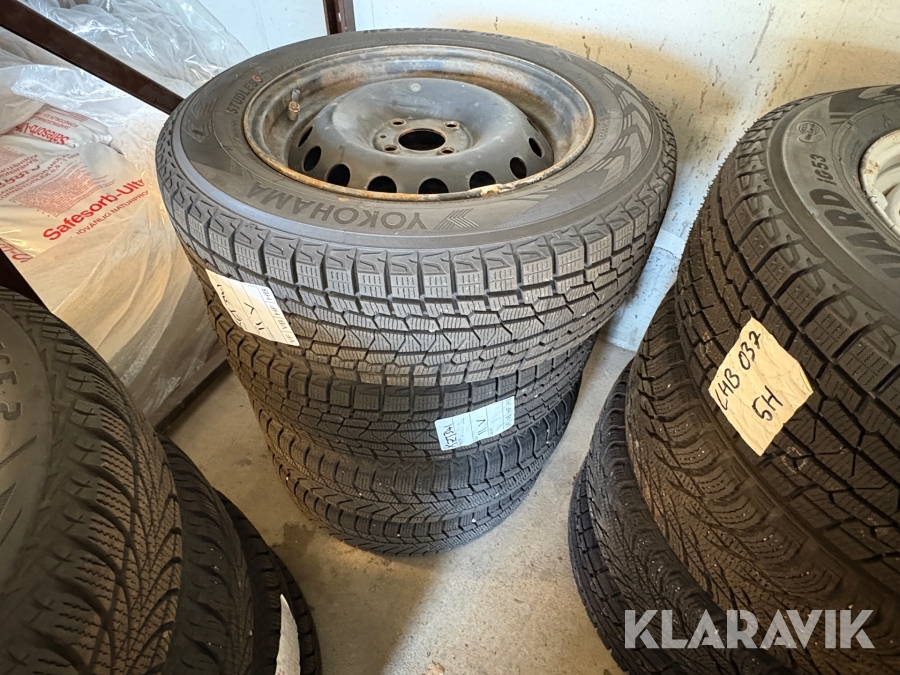 Året runt däck 185/65R15 4st