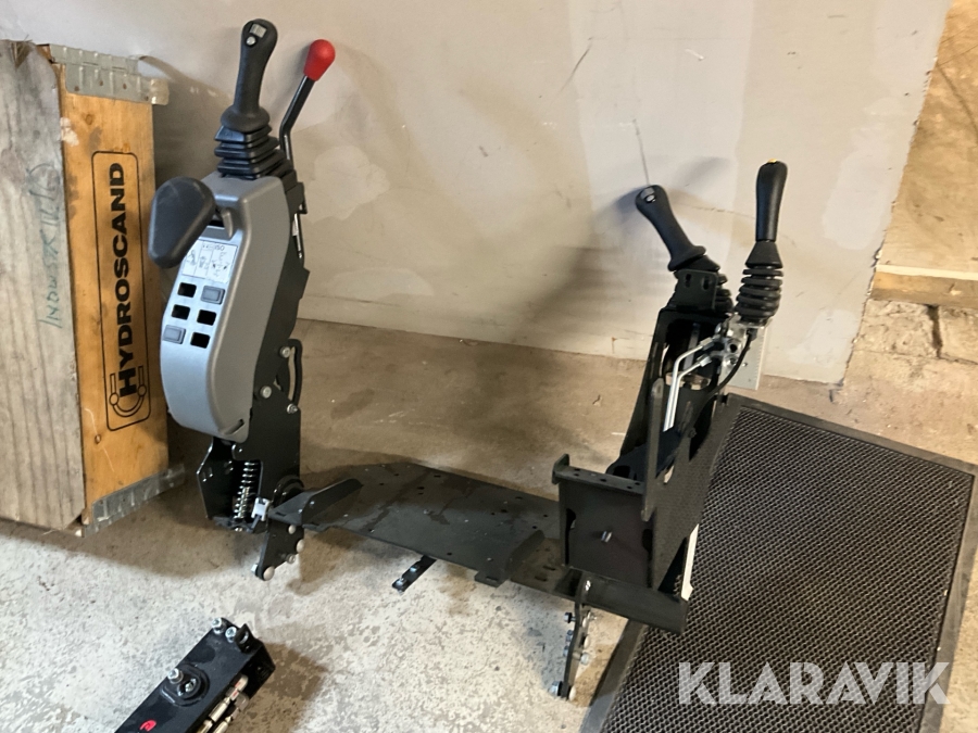 Konsoll med spakar Bobcat E88 Emea R2