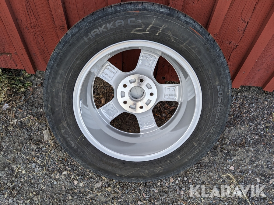Fälgar med däck Nokian Hakka c2, Vara, Klaravik auktioner
