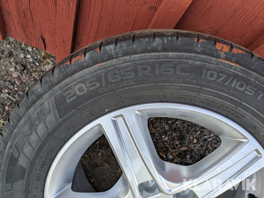 Fälgar med däck Nokian Hakka c2, Vara, Klaravik auktioner
