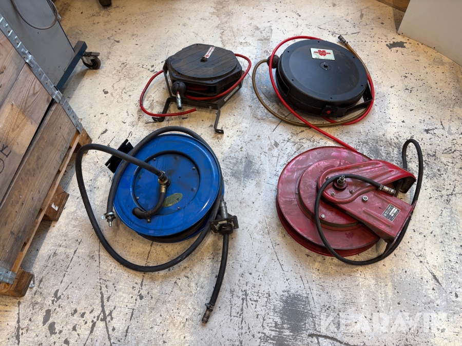 Slangupprullare med tryckluftslang 4 st