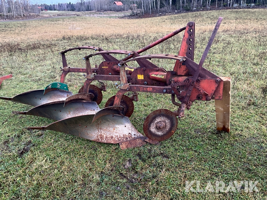 Plog 3-skärig Kverneland
