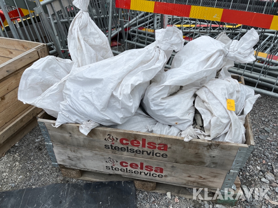 Distansklossar för gjutning en pall