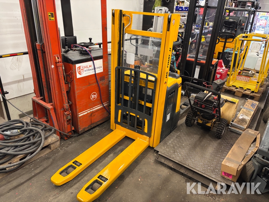 Ledstaplartruck Jungheinrich ERC 214z