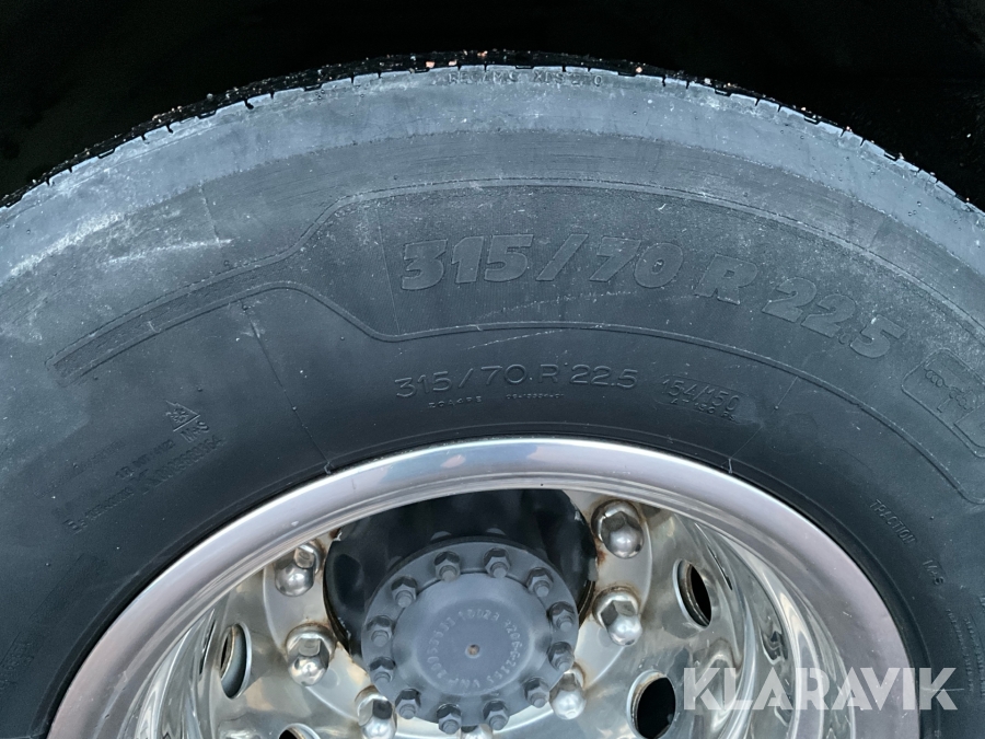 Lastbil med kran Volvo FH 500