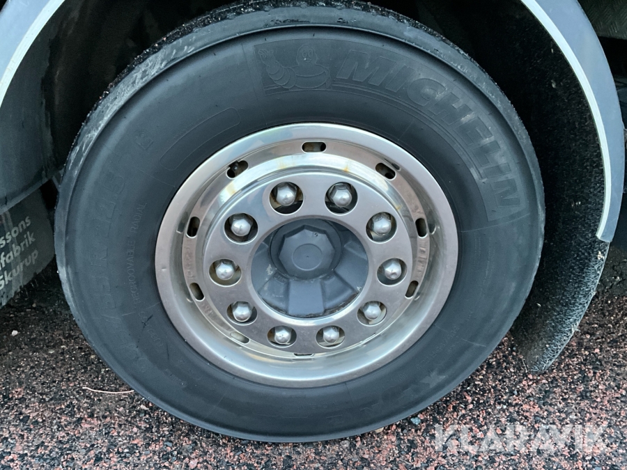 Lastbil med kran Volvo FH 500