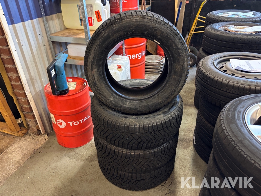 Vinterdäck Pirelli 215/60R16 4st