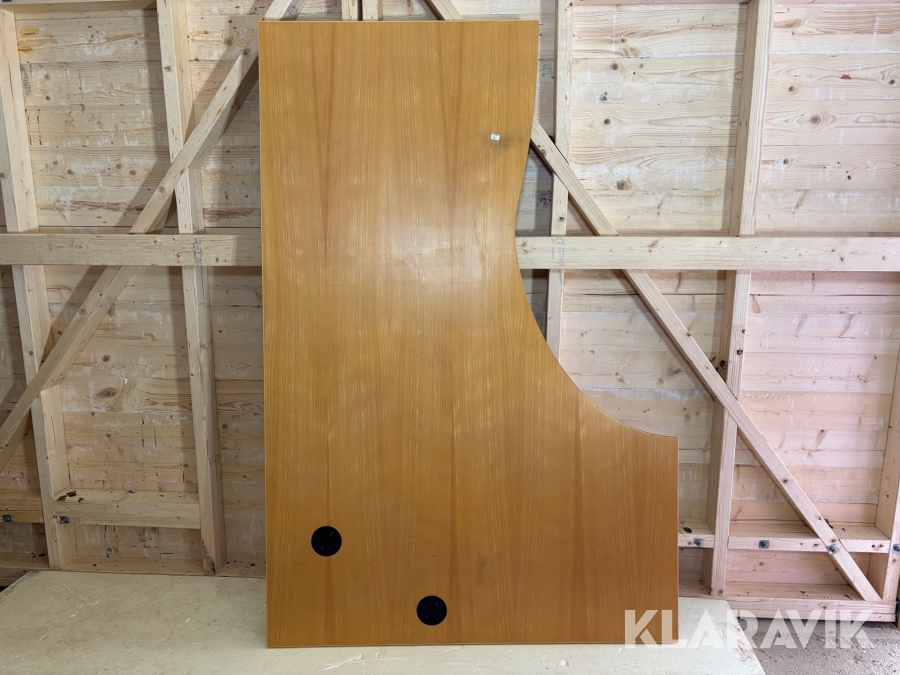 Skrivbord Kinnarps höj och sänkbart