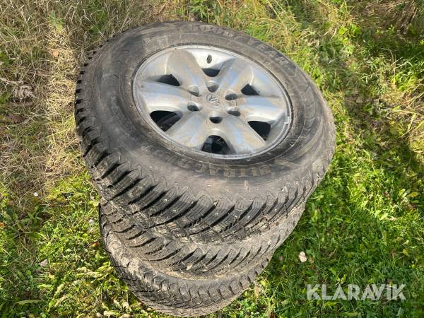 Dubbhjul Goodyear 265/65-17 Toyota Hilux 4st