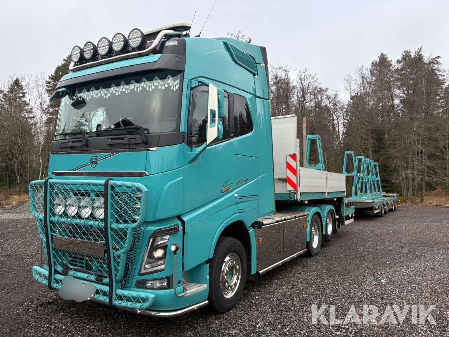 Dragbil Volvo FH 16 6X2 med trailer 