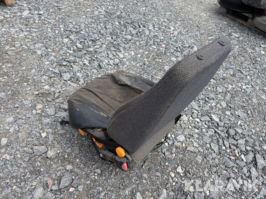 Originalstol till Volvo L60E