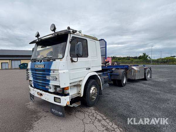 Dragbilsekipage Scania P113 360 med Lagabtrailer