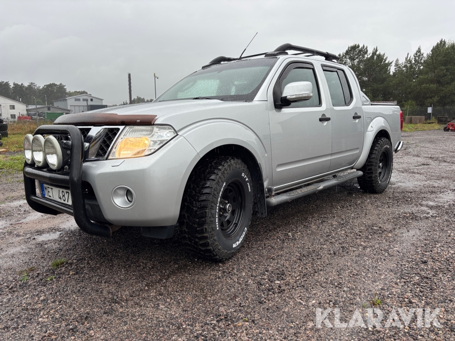 A-Traktor Nissan Navara