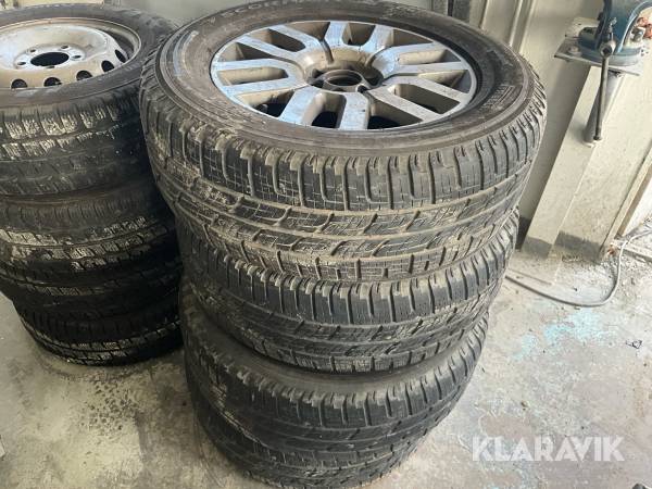 Däck Pirelli Scorpion Zero 255/60-18 på fälg