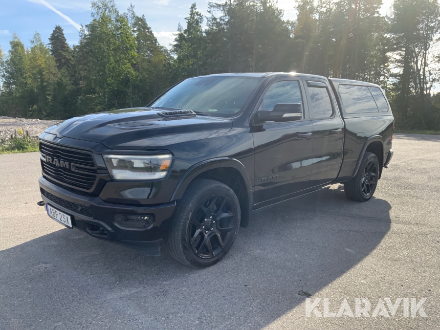 Pickup Dodge RAM 1500 Hemi Laramie Quad Cab