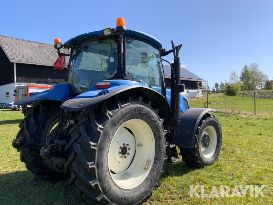 Traktor New Holland T6070 plus