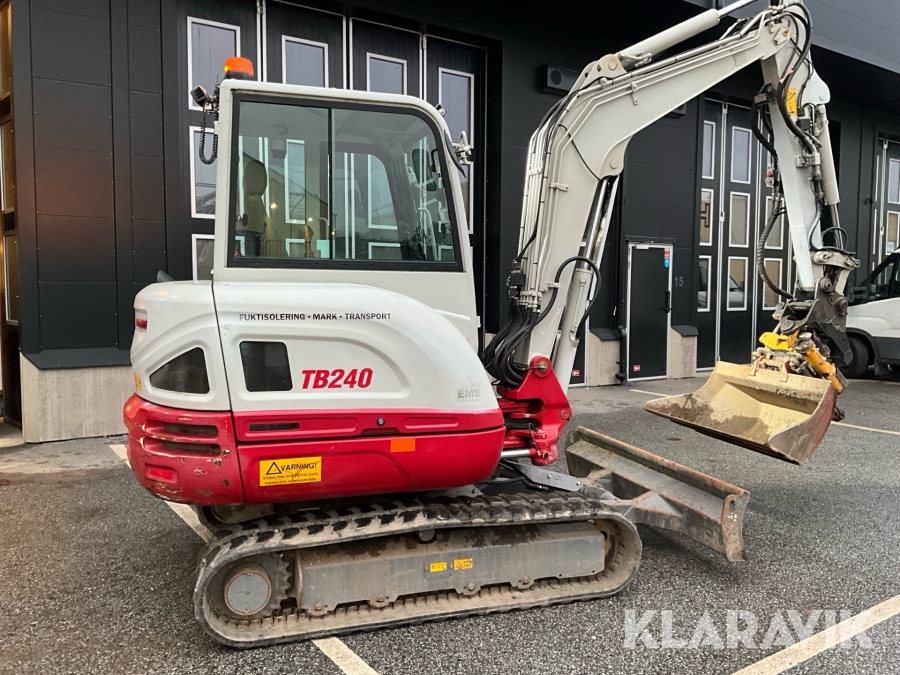 Grävmaskin Takeuchi TB240 med Engcon tiltrotator