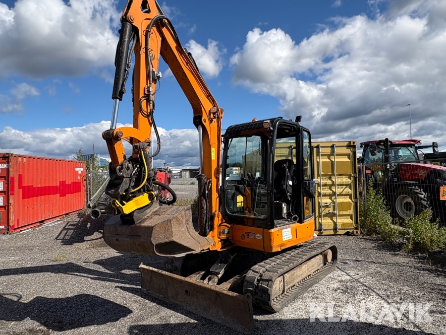 Grävmaskin med rotator och redskap Hanix H55DR