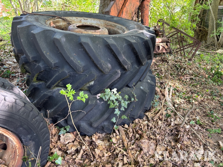 Traktordäck Firestone 520/70R34 - 2 st