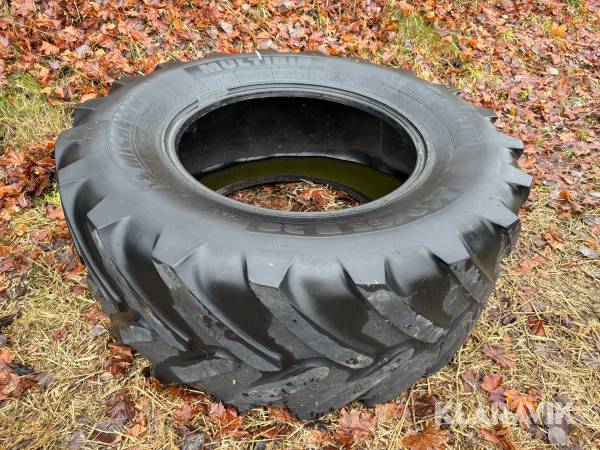 Traktordäck Michelin 540/65 R28