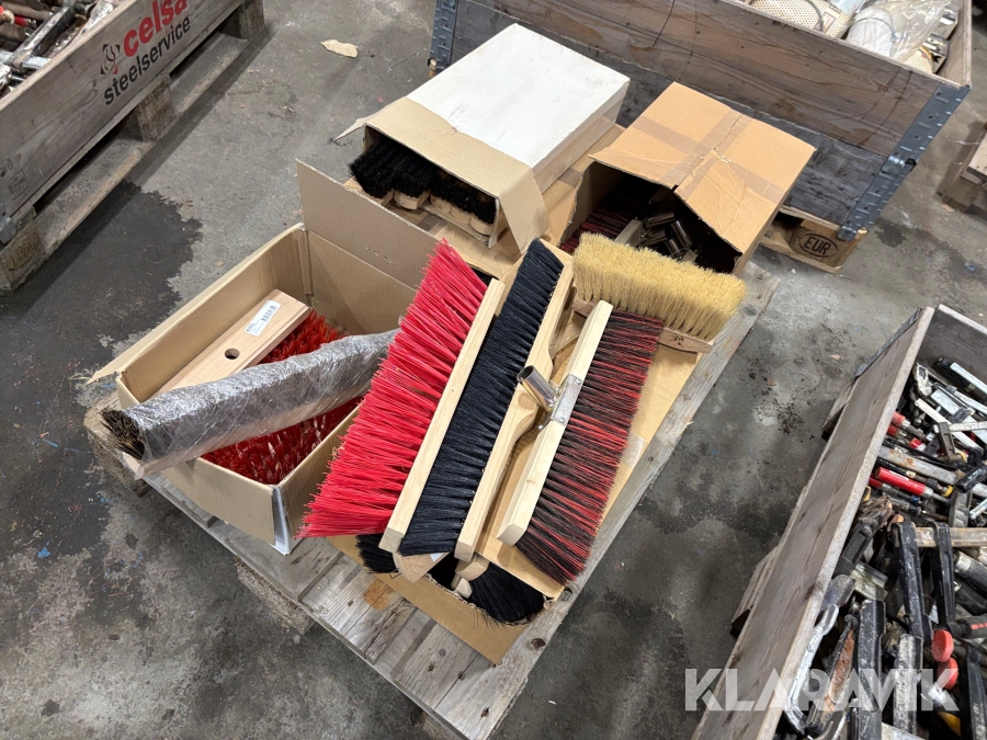 Pall med borsthuvud - ca 35 st