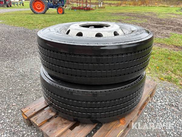 Däck Michelin 315/70R22.5 2st