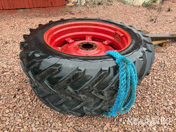 Traktordäck Goodyear 14.9-38