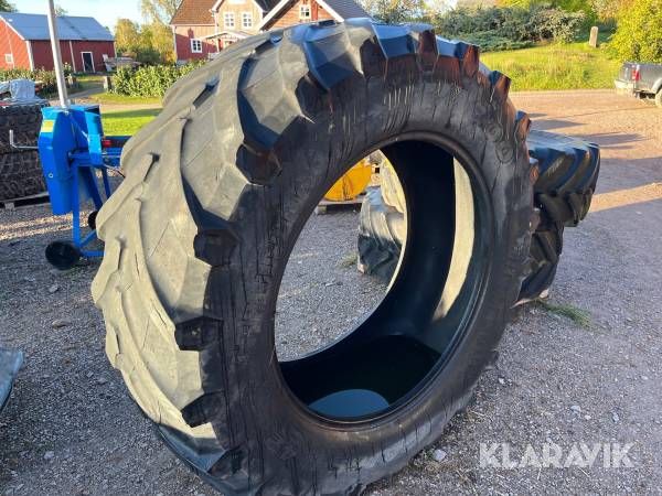 Traktordäck Trelleborg 650/65 R42