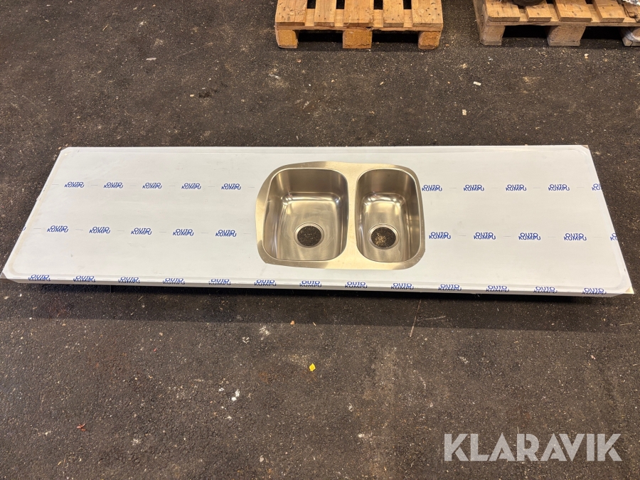 Diskbänk med köksho Outo Kumpu rostfri