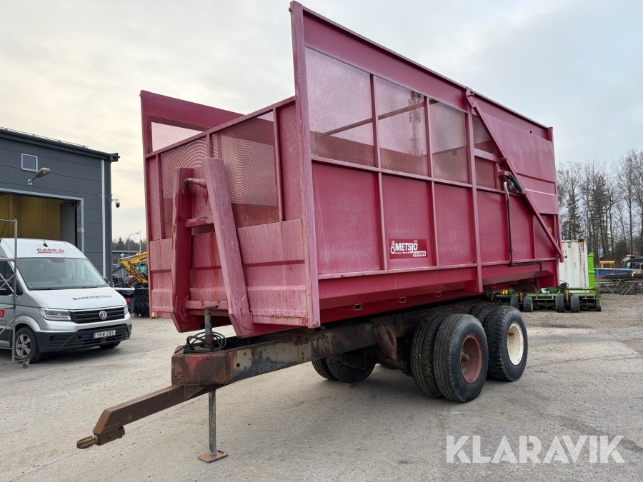 Kärra 2-axlad  med Metsjö gräsflak