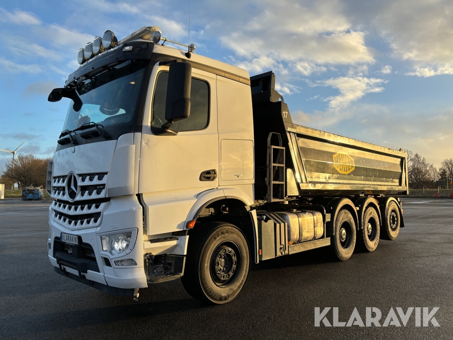 Tridem/Dumperbil Mercedes-Benz Arocs 3253