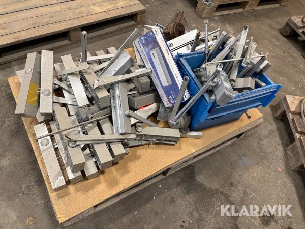 Diverse dörrstängare