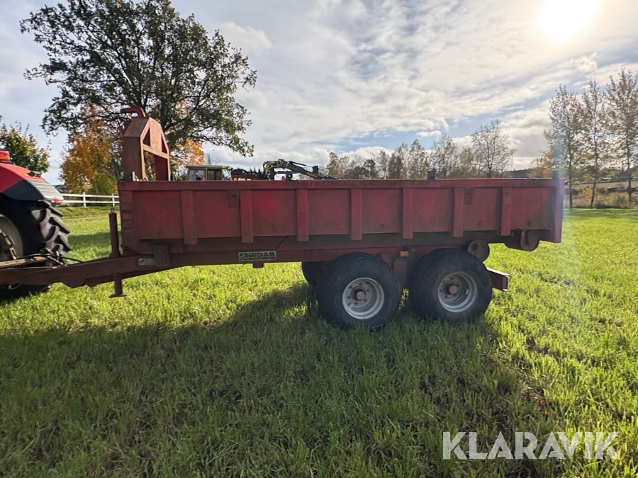 Lastväxlvagn Bigab 7-10 med schaktflak