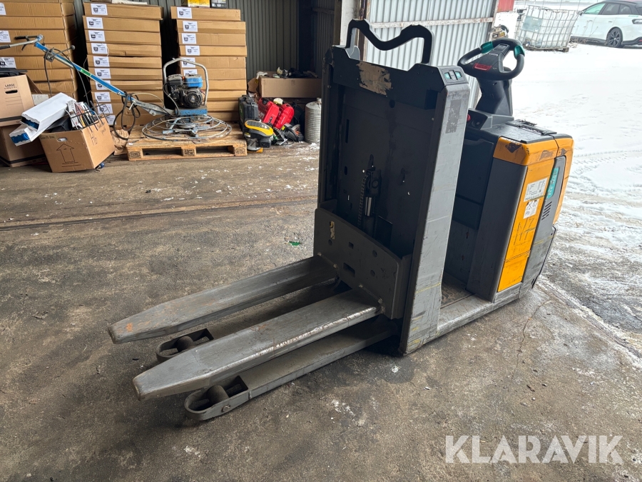 Truck / Plocktruck Jungheinrich ECE 310