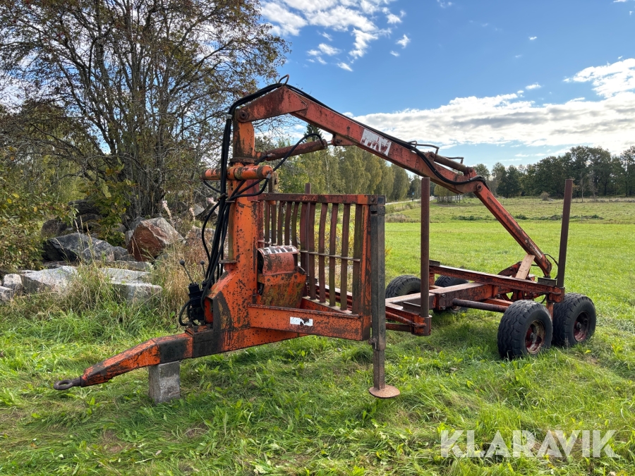 Huggarvagn FMV med 1500 kran