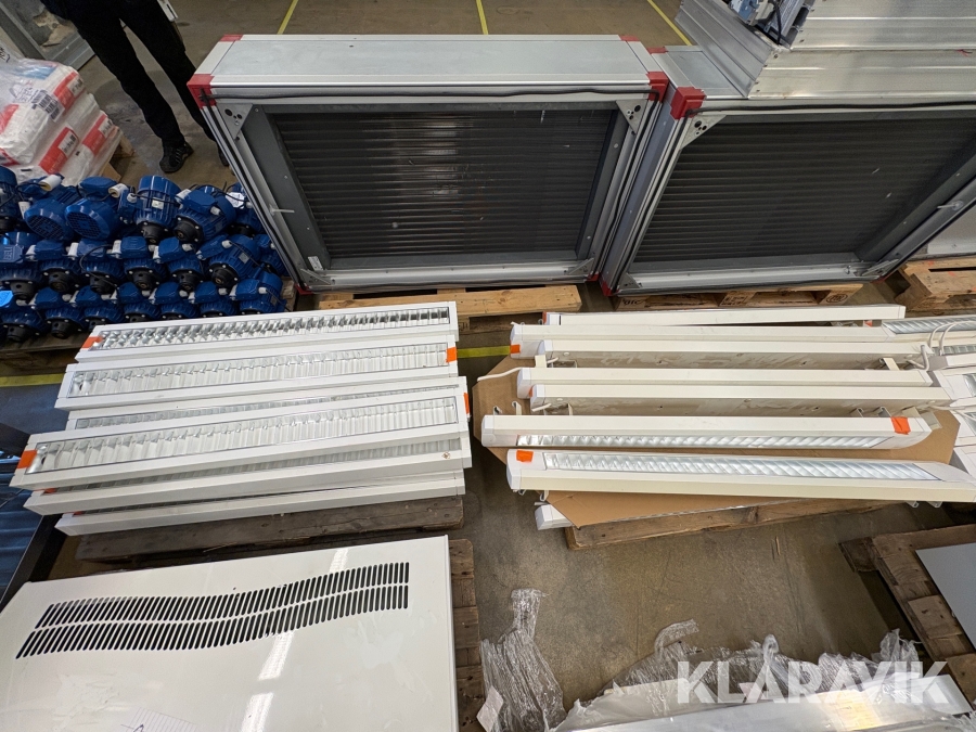 Lysrörsarmaturer 30 st